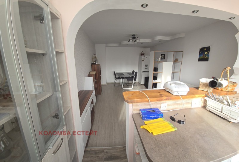 Дава под Наем 2-СТАЕН в град София, Дружба 2 - 50 кв.м / 550 € » 1 075.71 лв., КОЛОМБА ЕСТЕЙТ