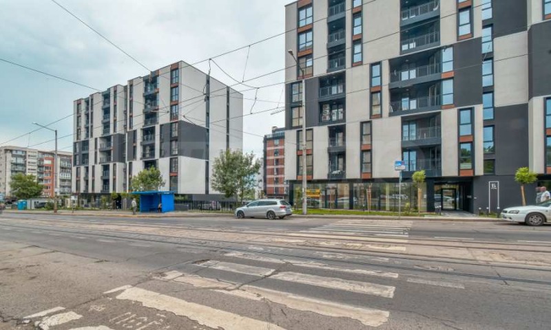 Дава под Наем МАГАЗИН в град София, Люлин 5 - 197 кв.м / 2 070 € » 4 048.57 лв., СУПРИММО - ГЛАВЕН ОФИС