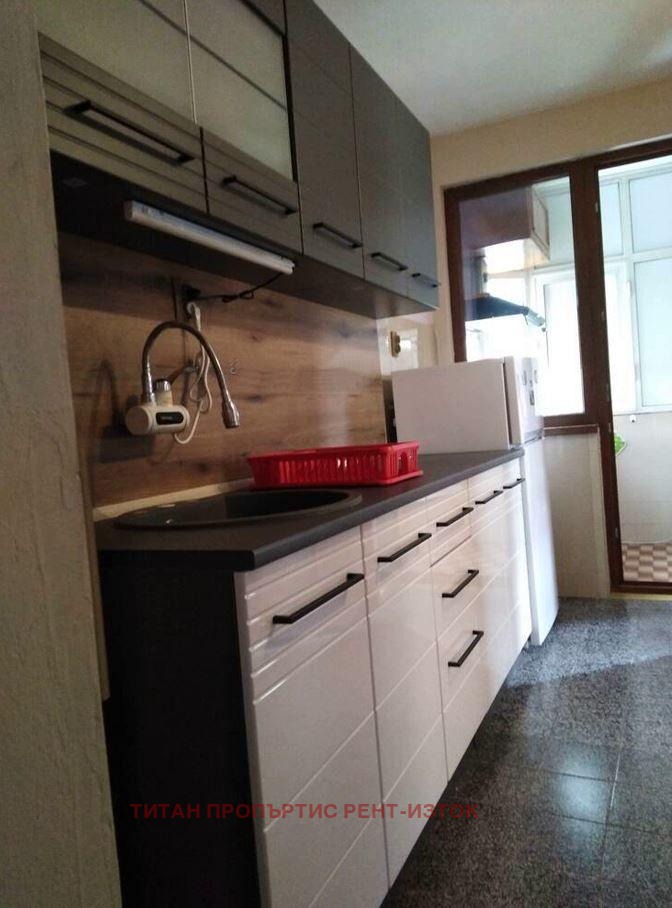 Дава под наем 2-СТАЕН, гр. Бургас, Лазур, снимка 2 - Апартаменти - 52872869