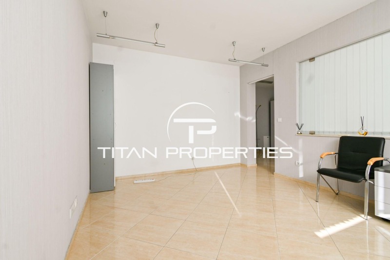 Дава под наем ОФИС, гр. София, Гоце Делчев, снимка 3 - Офиси - 51941462