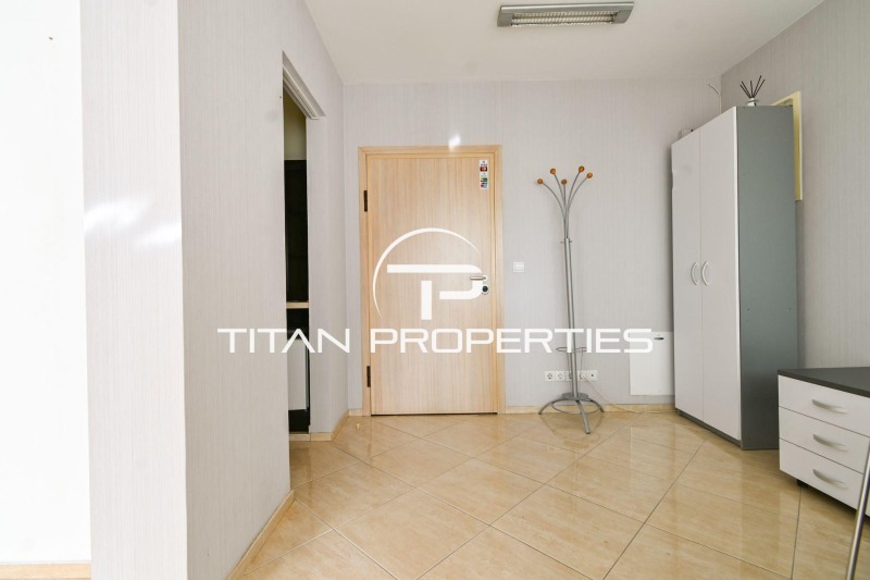 Дава под наем ОФИС, гр. София, Гоце Делчев, снимка 8 - Офиси - 51941462