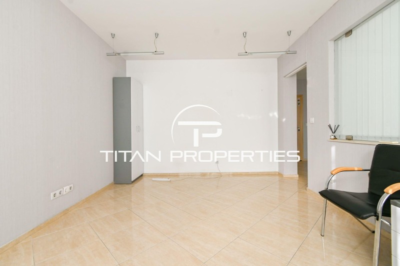 Дава под наем ОФИС, гр. София, Гоце Делчев, снимка 4 - Офиси - 51941462