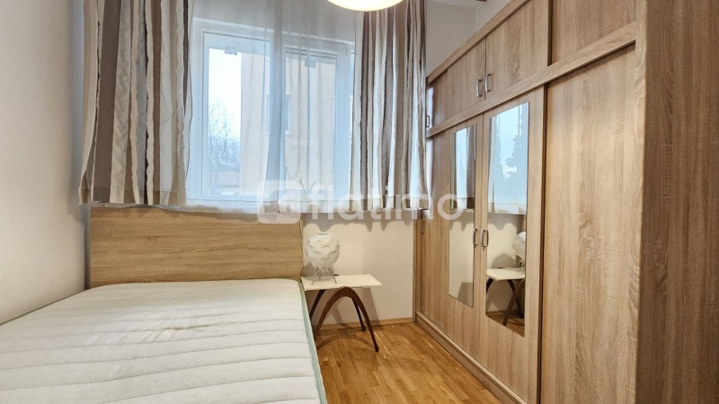 Дава под наем 3-СТАЕН, гр. София, Лозенец, снимка 8 - Апартаменти - 53188687