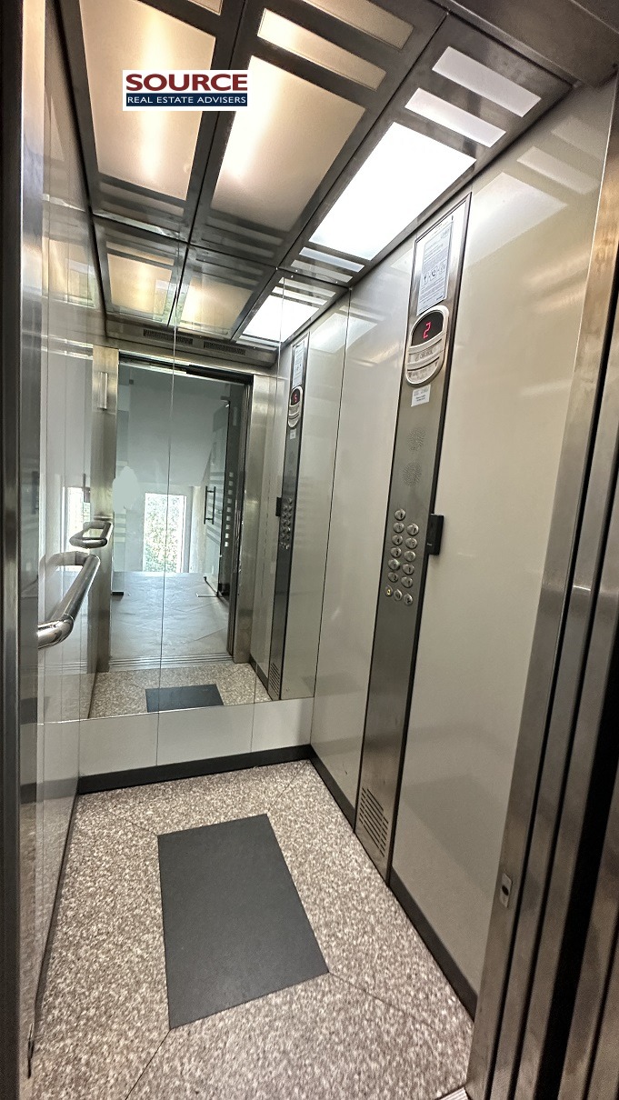 En renta  Oficina Sofia , Borovo , 180 metros cuadrados | 40171212 - imagen [17]