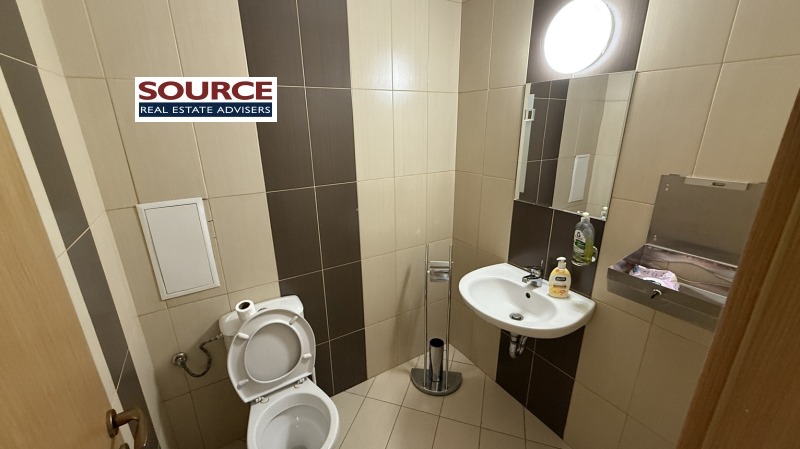 En renta  Oficina Sofia , Borovo , 180 metros cuadrados | 40171212 - imagen [14]