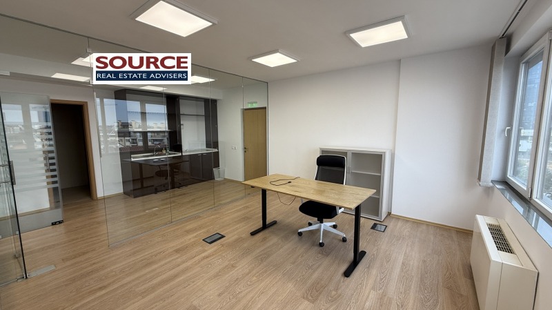 En renta  Oficina Sofia , Borovo , 180 metros cuadrados | 40171212 - imagen [3]