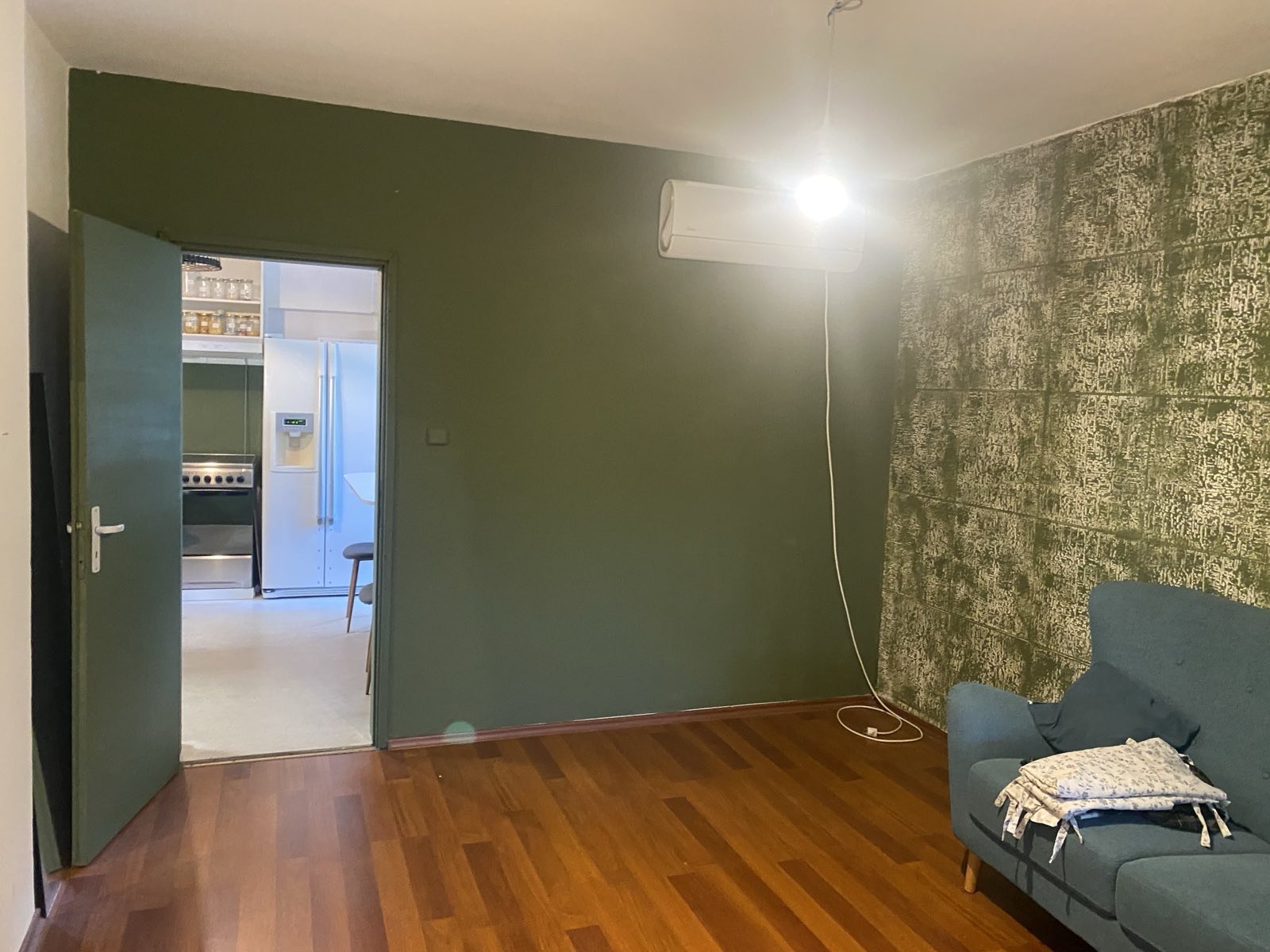 Дава под наем 3-СТАЕН, гр. София, Изгрев, снимка 2 - Апартаменти - 53688732