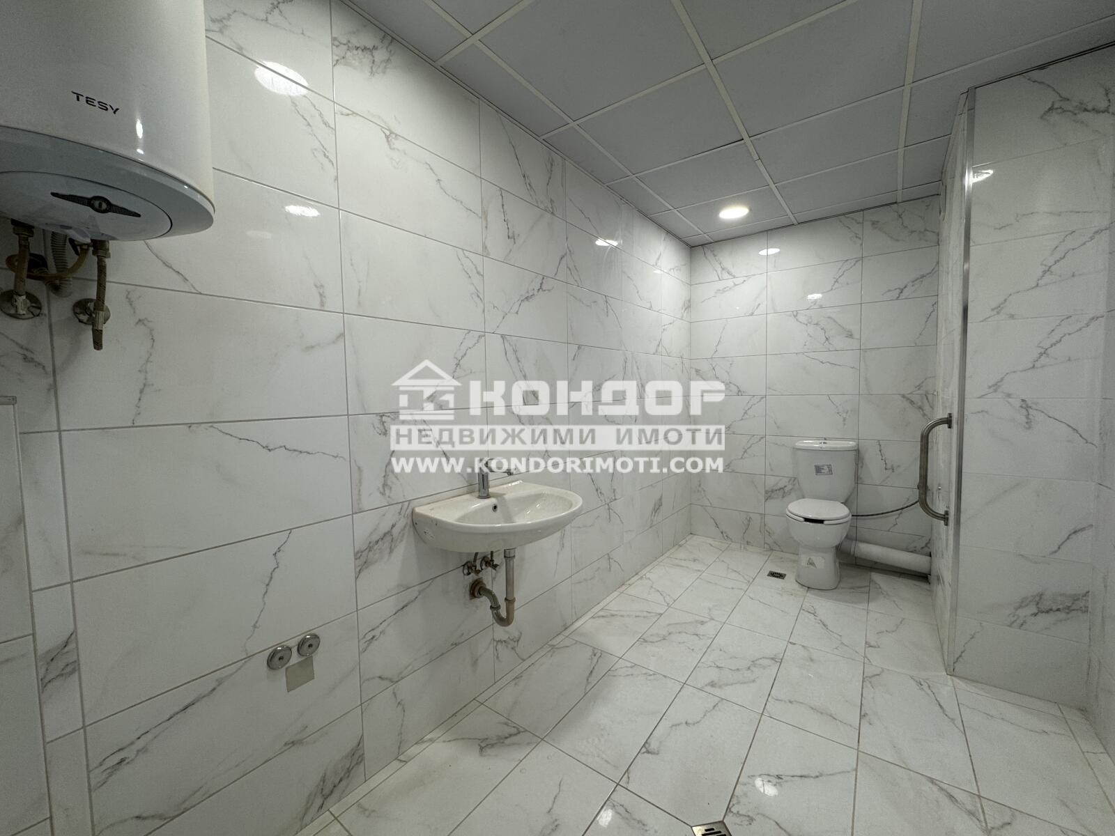 Дава под наем ОФИС, гр. Пловдив, Център, снимка 6 - Офиси - 54214145