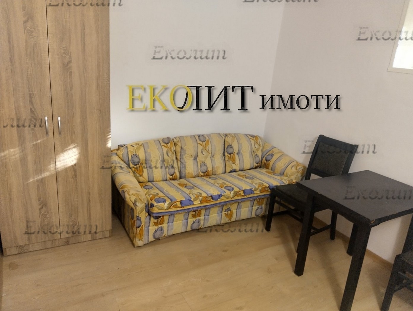 Дава под наем АТЕЛИЕ, ТАВАН, гр. София, Изток, снимка 2 - Апартаменти - 55704207