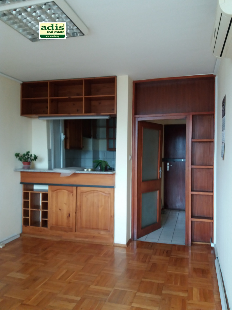 Дава под Наем 2-СТАЕН в град София, Изток - 48 кв.м / 530 € » 1 036.59 лв., АГЕНЦИЯ ДИПЛОМАТИЧЕСКИ ИМОТИ В СТРАНАТА ЕООД
