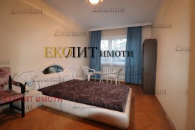 4-стаен град София, Гео Милев 5
