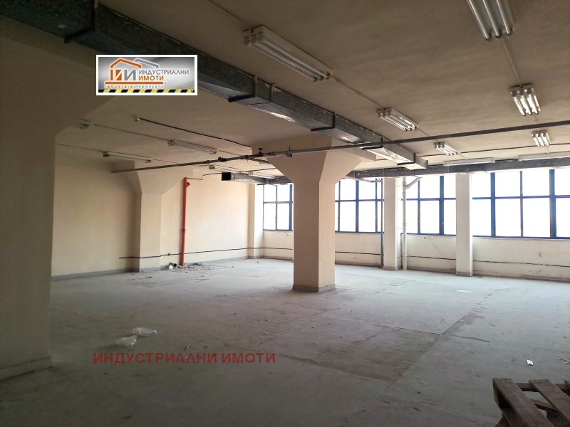 Kiadó  Tárolás Plovdiv , Industrialna zona - Sever , 1000 négyzetméter | 80500756 - kép [2]