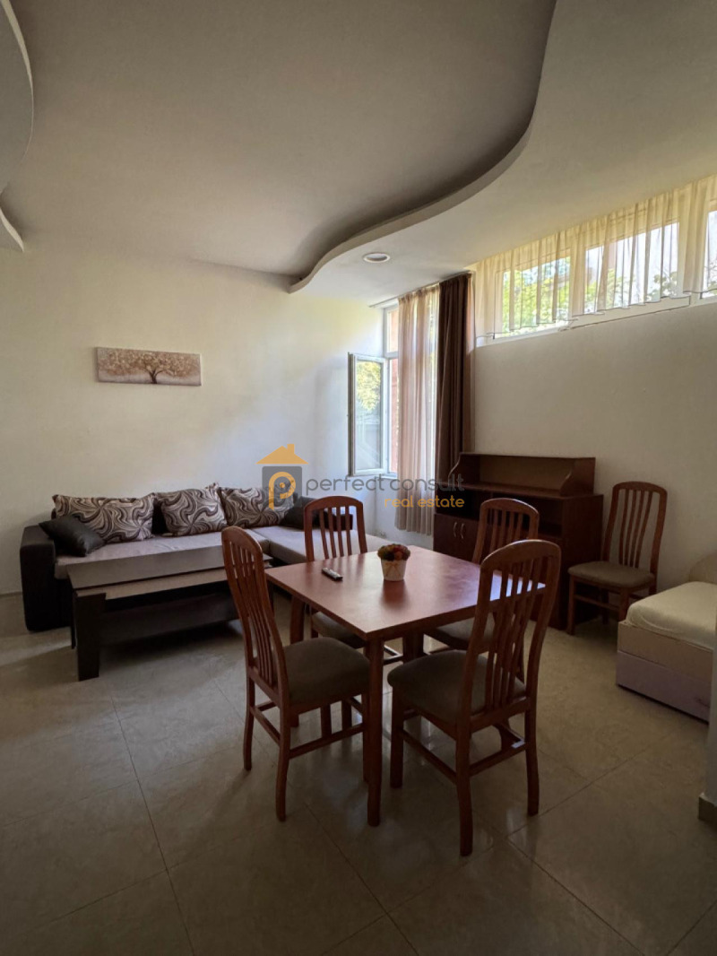 For Rent  1 bedroom Plovdiv , Proslav , 70 sq.m | 94371870