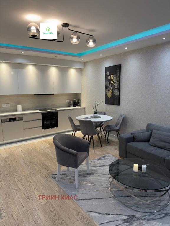 Дава под наем 3-СТАЕН, гр. София, Център