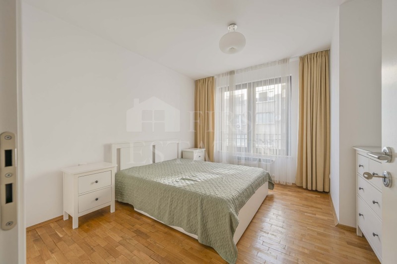 Дава под наем 3-СТАЕН, гр. София, Лозенец, снимка 4 - Апартаменти - 53073226