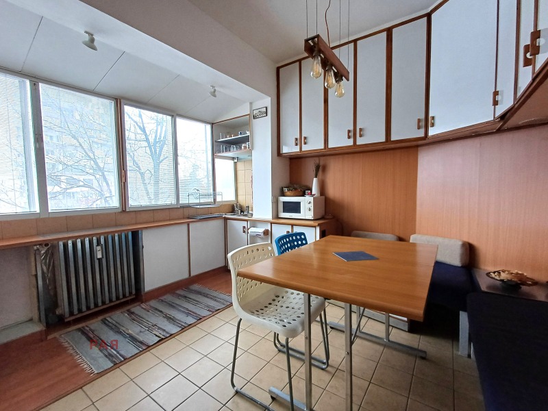 Дава под наем 3-СТАЕН, гр. София, Бъкстон, снимка 14 - Апартаменти - 53214080