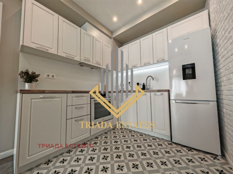 Дава под наем 2-СТАЕН, гр. Бургас, Братя Миладинови, снимка 13 - Апартаменти - 53097373