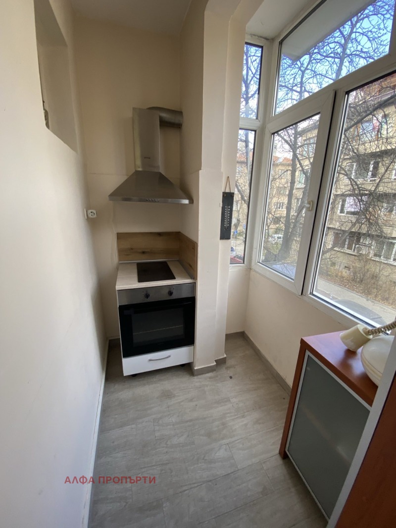 Дава под наем 3-СТАЕН, гр. София, Оборище, снимка 4 - Апартаменти - 52902963