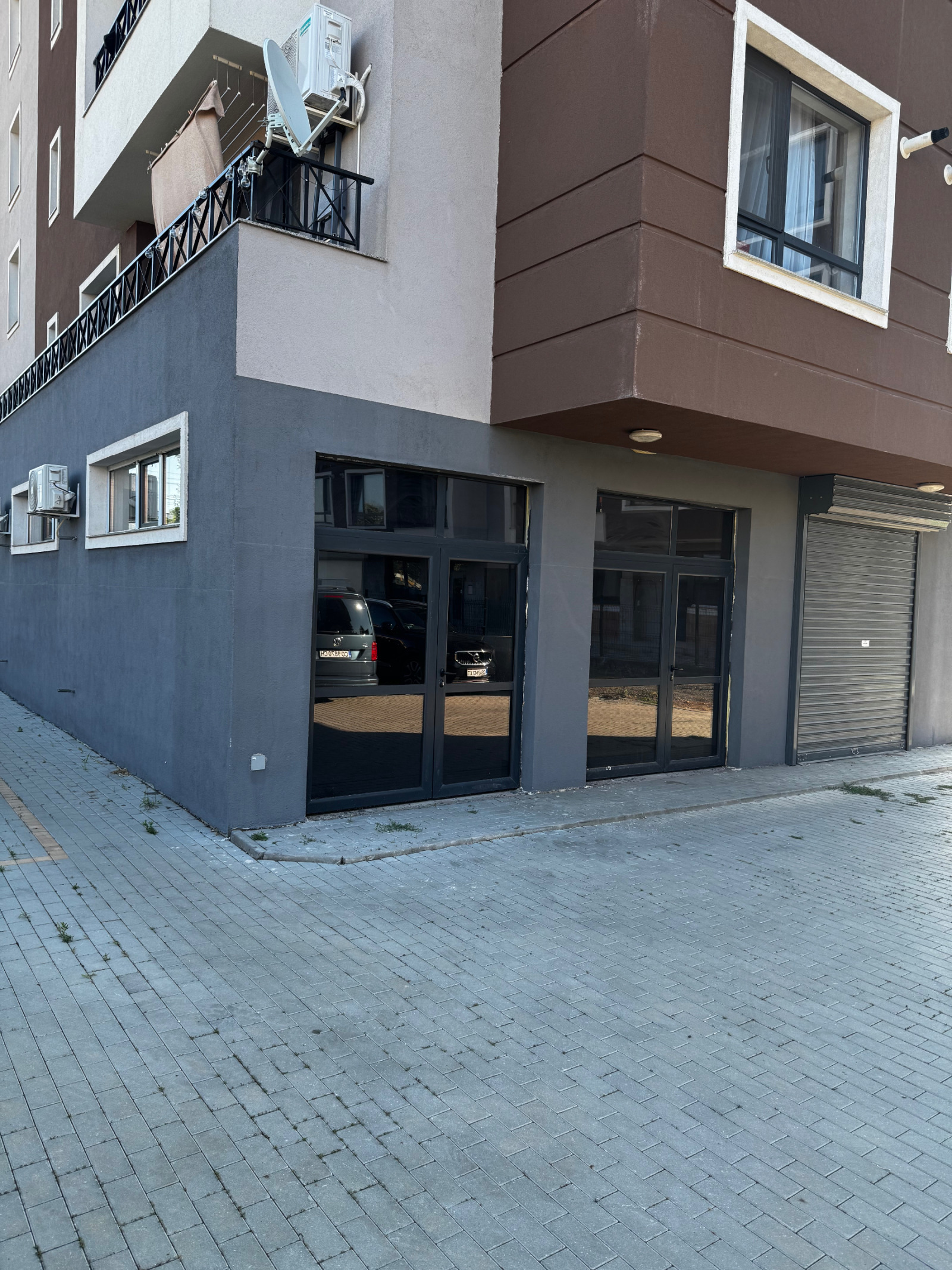 Дава под наем ОФИС, гр. Елин Пелин, област София област, снимка 2 - Офиси - 53653274