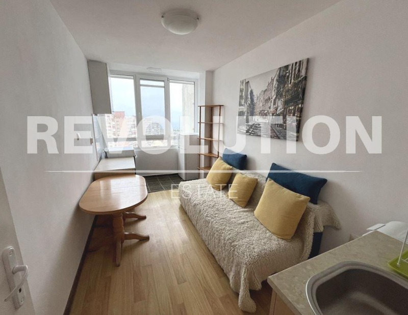 Дава под нем  2-стаен, град Варна, Завод Дружба •  350 EUR • ID 50475287 — holmes.bg - [1] 