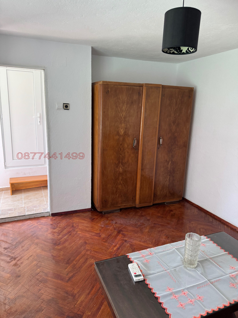 Дава под наем КЪЩА, гр. Варна, Свети Никола, снимка 9 - Къщи - 52779725