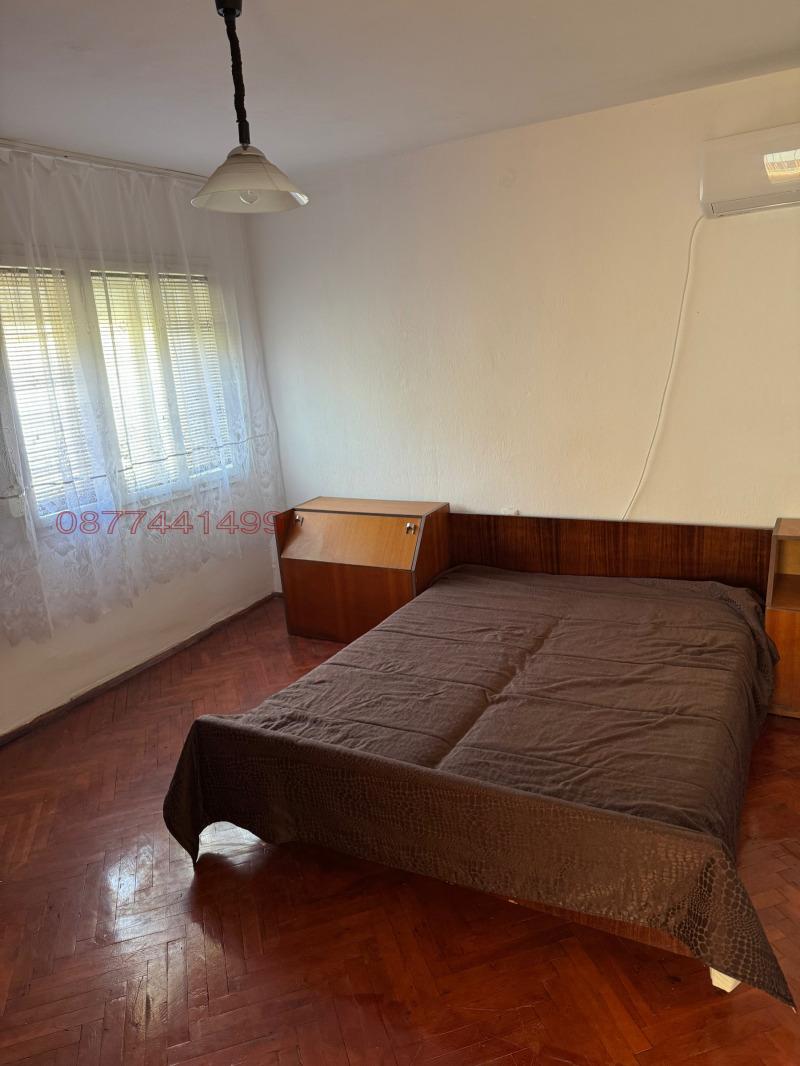 Дава под наем КЪЩА, гр. Варна, Свети Никола, снимка 3 - Къщи - 52779725