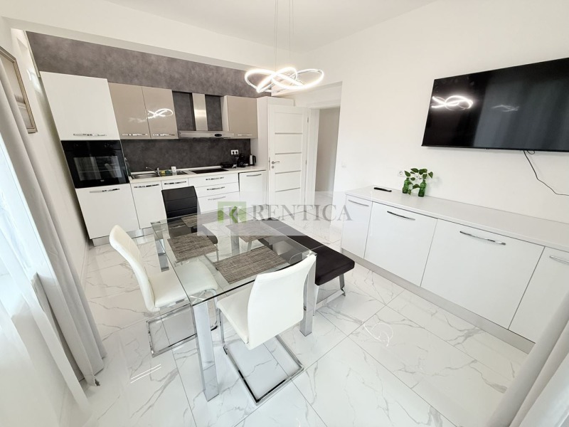 Дава под Наем 4-СТАЕН в град Варна, Център - 100 кв.м / 1 000 € » 1 955.83 лв., РЕНТИКА.БГ
