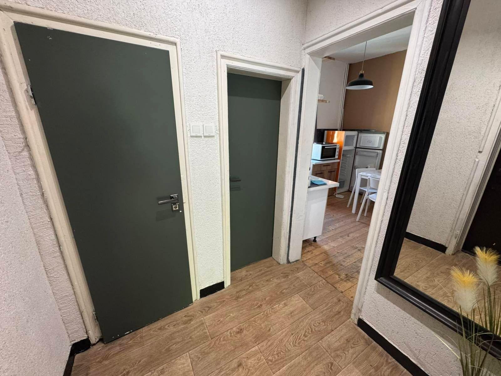 Дава под наем 3-СТАЕН, гр. София, Център, снимка 9 - Апартаменти - 54476637