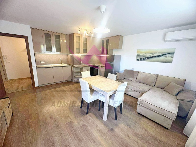 Zu vermieten  2 Schlafzimmer Warna , Troschewo , 75 qm | 39311902 - Bild [2]