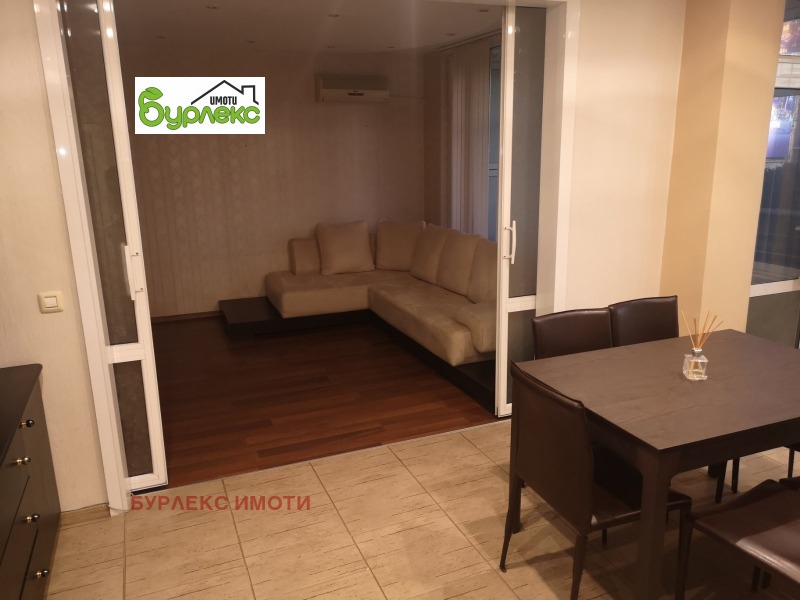 Дава под наем 3-СТАЕН, гр. Варна, Център, снимка 4 - Апартаменти - 53166233