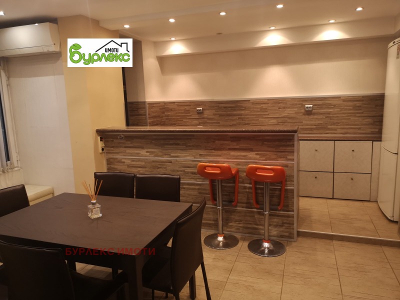 Дава под наем 3-СТАЕН, гр. Варна, Център