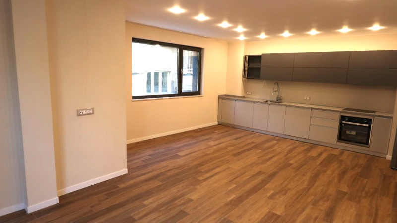Дава под Наем 3-СТАЕН в град София, Изток - 108 кв.м / 1 300 € » 2 542.58 лв., КД ЕСТЕЙТС ООД