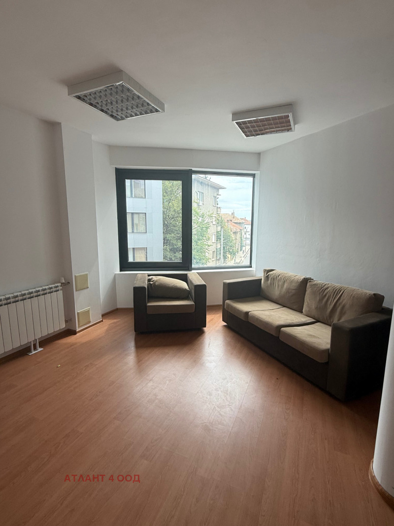 Da affittare  Ufficio regione Stara Zagora , Kazanlak , 30 mq | 40315232 - Immagine [2]