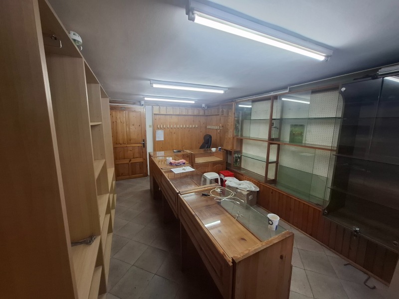 For Rent  Shop Plovdiv , Tsentar , 25 sq.m | 75261387 - image [2]