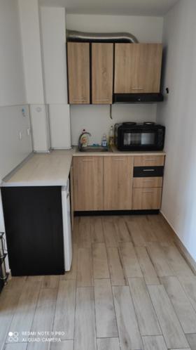 Studio Wastaniczeski, Plowdiw 1