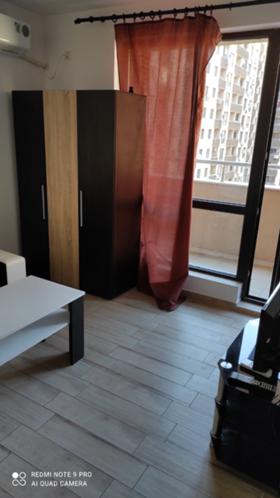 Studio Wastaniczeski, Plowdiw 6