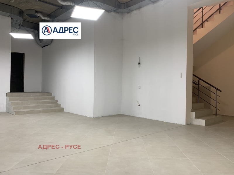 Дава под Наем ЗАВЕДЕНИЕ в град Русе, Широк център - 500 кв.м / 1 500 € » 2 933.75 лв., АДРЕС - РУСЕ
