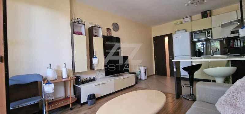 Дава под нем  3-стаен, град Варна, м-т Долна Трака •  699 EUR • ID 13860915 — holmes.bg - [1] 