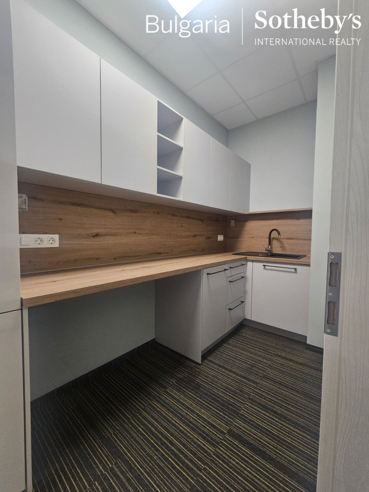 Дава под наем ОФИС, гр. София, Малинова долина, снимка 4 - Офиси - 52526262