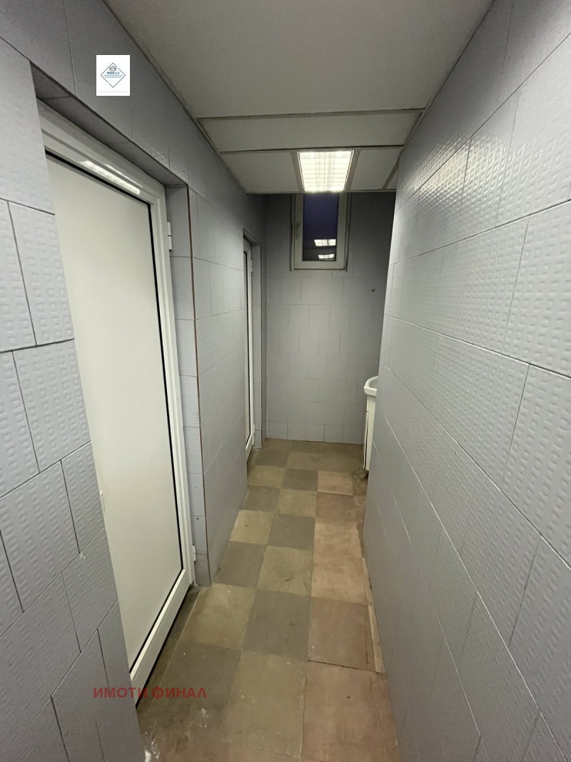 Дава под наем СКЛАД, с. Средня, област Шумен, снимка 8 - Складове - 53149172