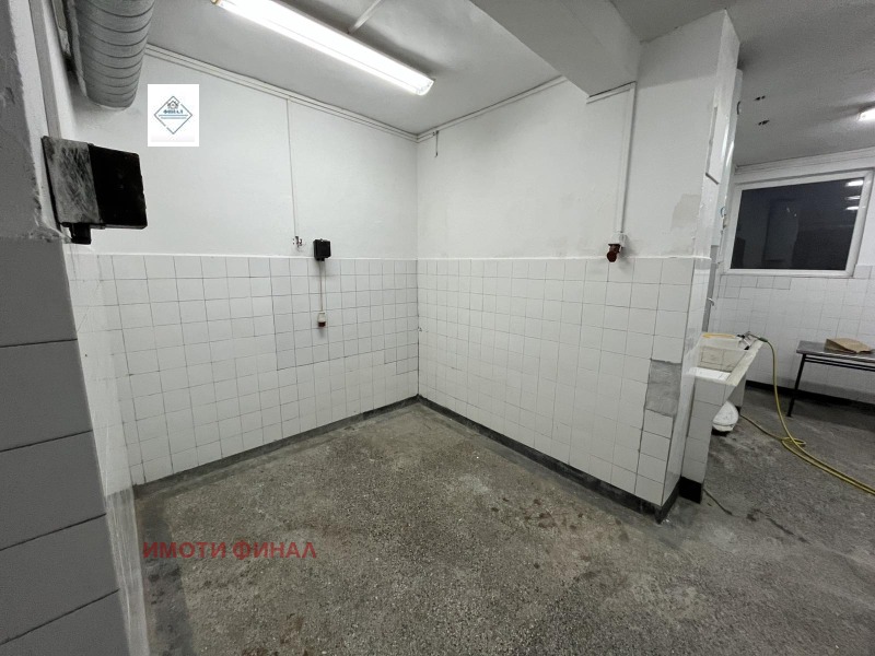 Дава под наем СКЛАД, с. Средня, област Шумен