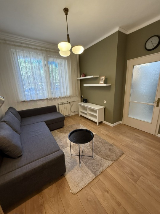 Дава под нем  2-стаен, град София, Център •  670 EUR • ID 89558555 — holmes.bg - [1] 