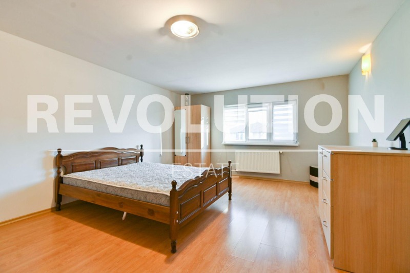 Дава под наем ЕТАЖ ОТ КЪЩА, гр. София, гр. Банкя, снимка 4 - Етаж от къща - 52399584