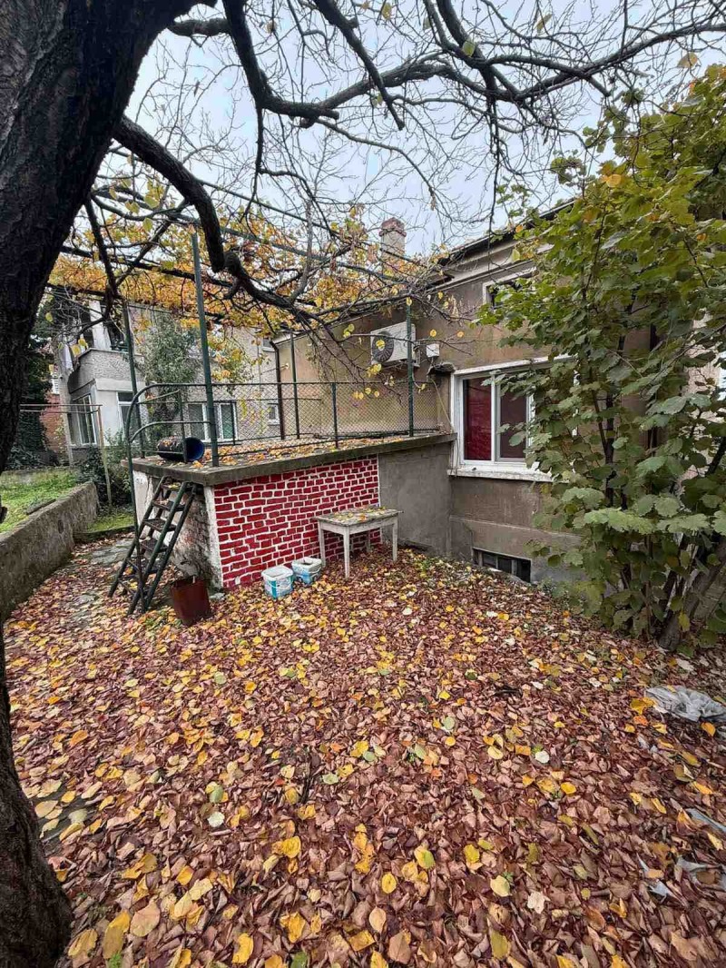 Дава под наем КЪЩА, гр. Асеновград, област Пловдив