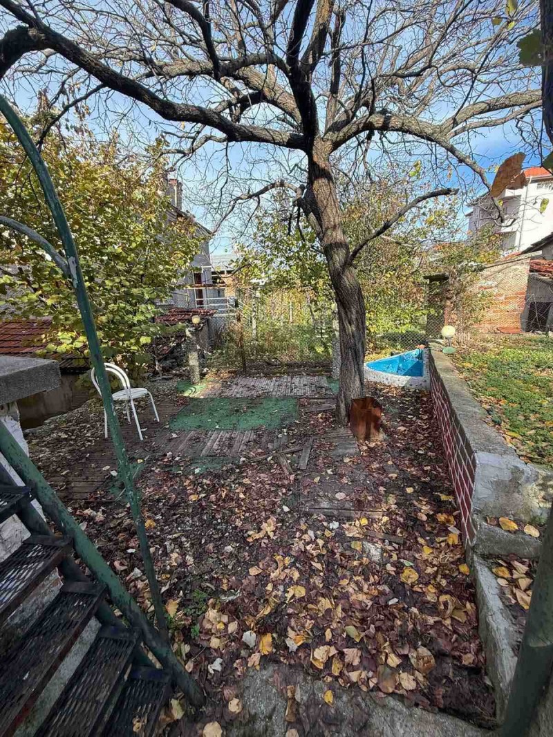 Дава под наем КЪЩА, гр. Асеновград, област Пловдив, снимка 2 - Къщи - 52659184