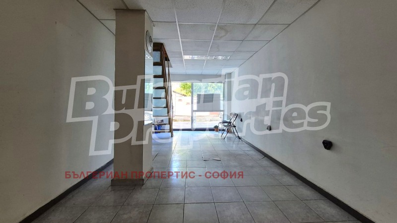 Дава под наем МАГАЗИН, гр. София, Център