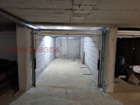 ГАРАЖ, ПАРКОМЯСТО, 16 m2