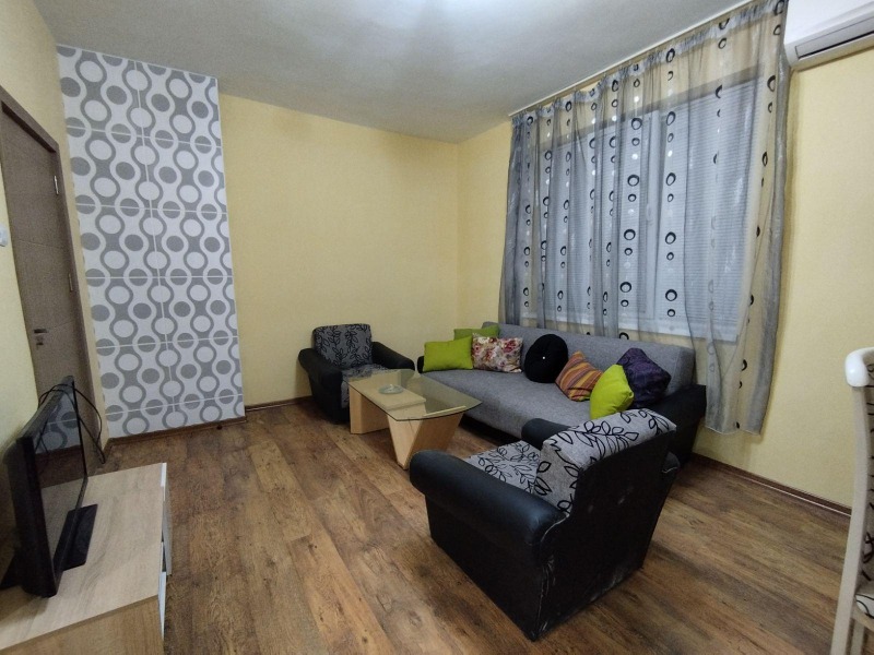 Vuokrattavana  2 makuuhuonetta Plovdiv , Kamenitsa 1 , 98 neliömetriä | 51067298 - kuva [2]