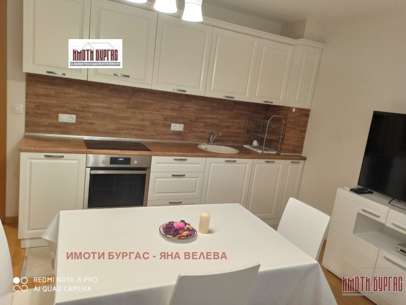 Дава под наем 3-СТАЕН, гр. Бургас, Център