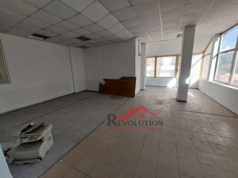 K pronájmu  Průmyslová budova Kardžali , Vazroždenci , 850 m2 | 49920265 - obraz [10]